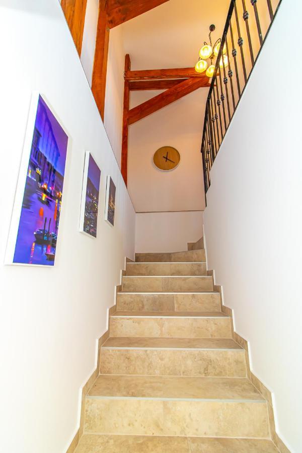 Luxury Apartments Iris Mostar Exterior photo